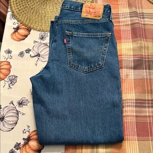 Levi's Men's 550 Jeans W 34 L 33-Like. Brand New!